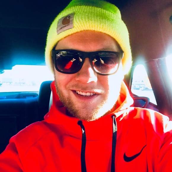 Meet your Posher, Aj - Picture 2 of 3